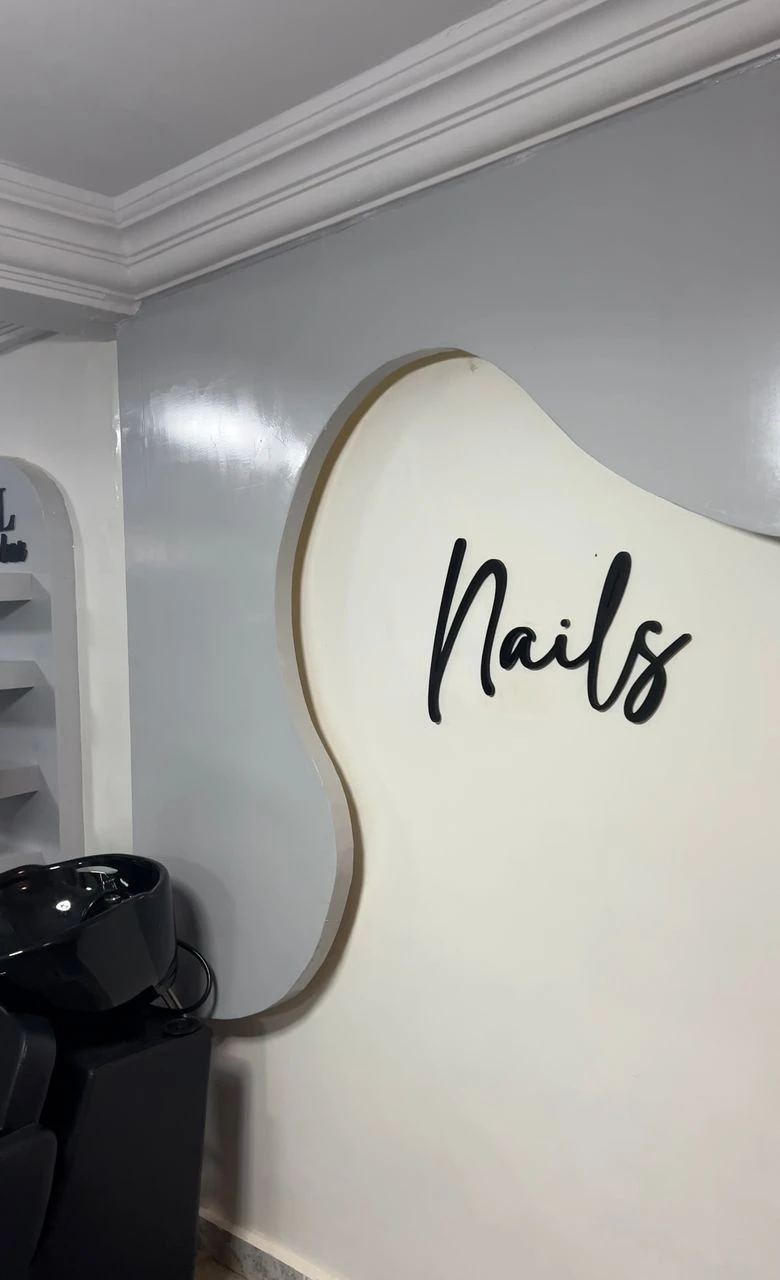 Hair Heaven - Image 4